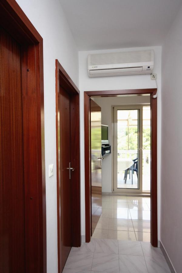 Apartments With A Parking Space Jezera, Murter - 5079 מראה חיצוני תמונה
