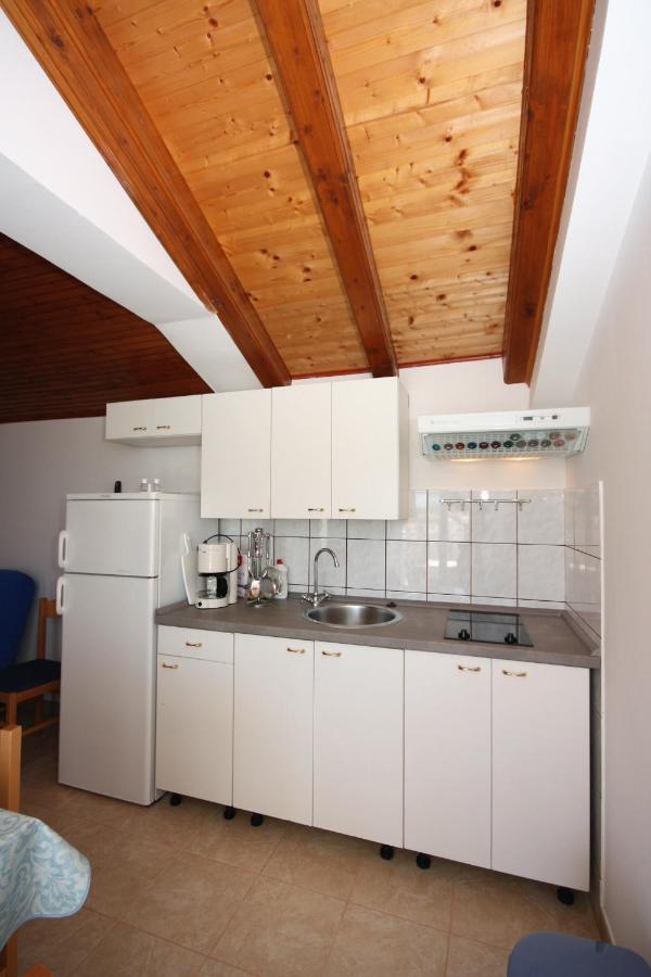 Apartments With A Parking Space Jezera, Murter - 5079 מראה חיצוני תמונה
