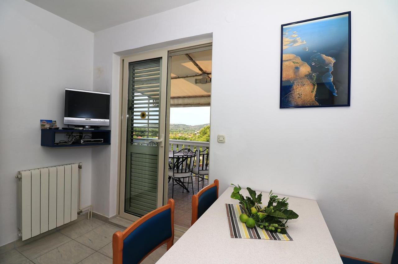 Apartments With A Parking Space Jezera, Murter - 5079 מראה חיצוני תמונה